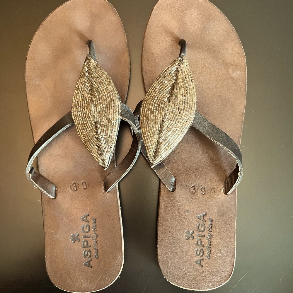 Leather flips w/ bugle beads (39)